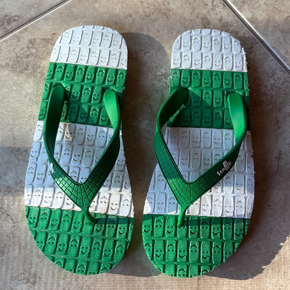 Sanuk Beach Flip Flops Sandals Menโs Size 9-10